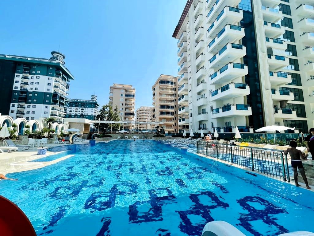 مجموعه مسکونی چندمنظوره در محموتلار