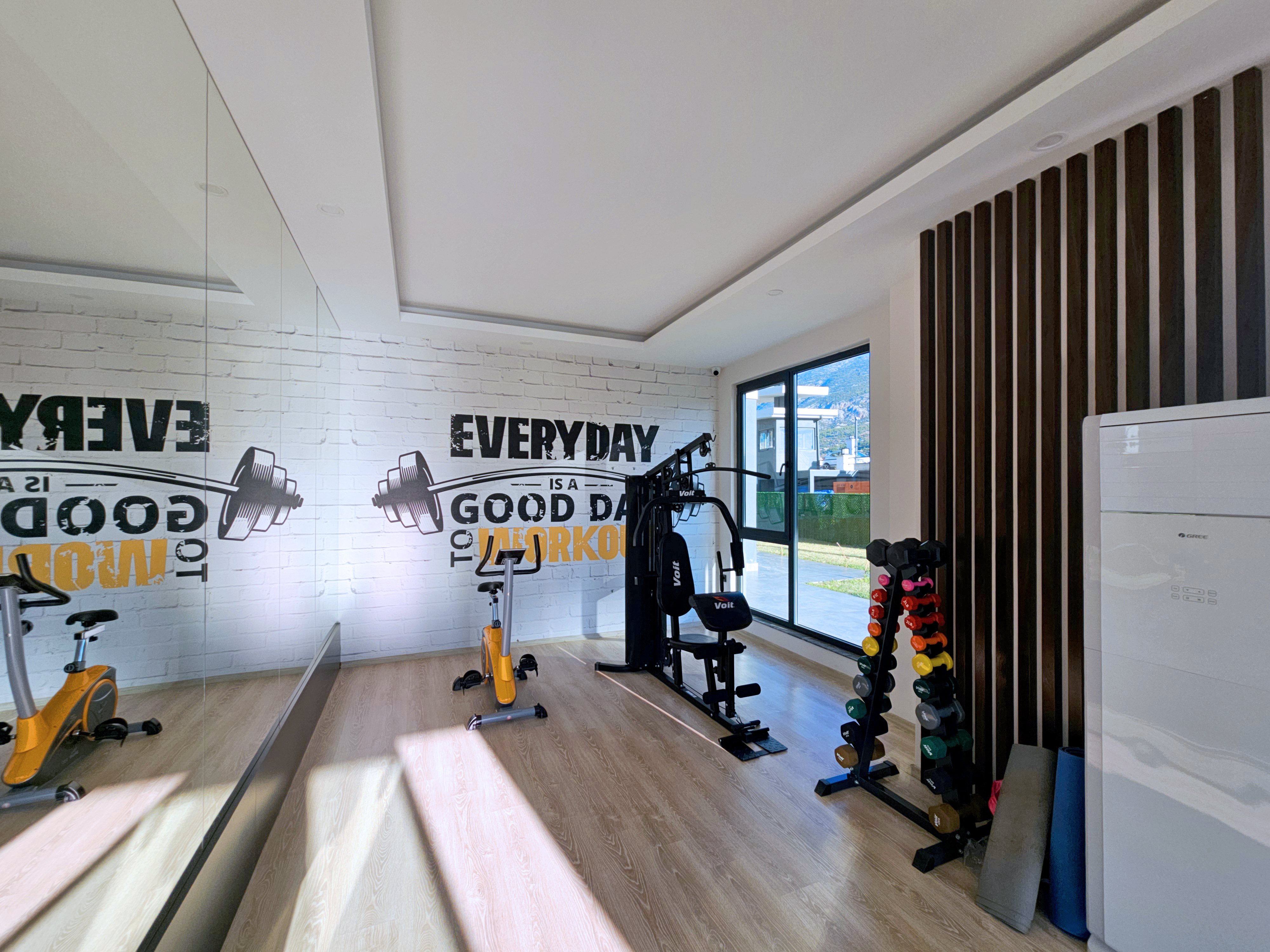 Mahutlar'da deniz manzaralı konut kompleksi!