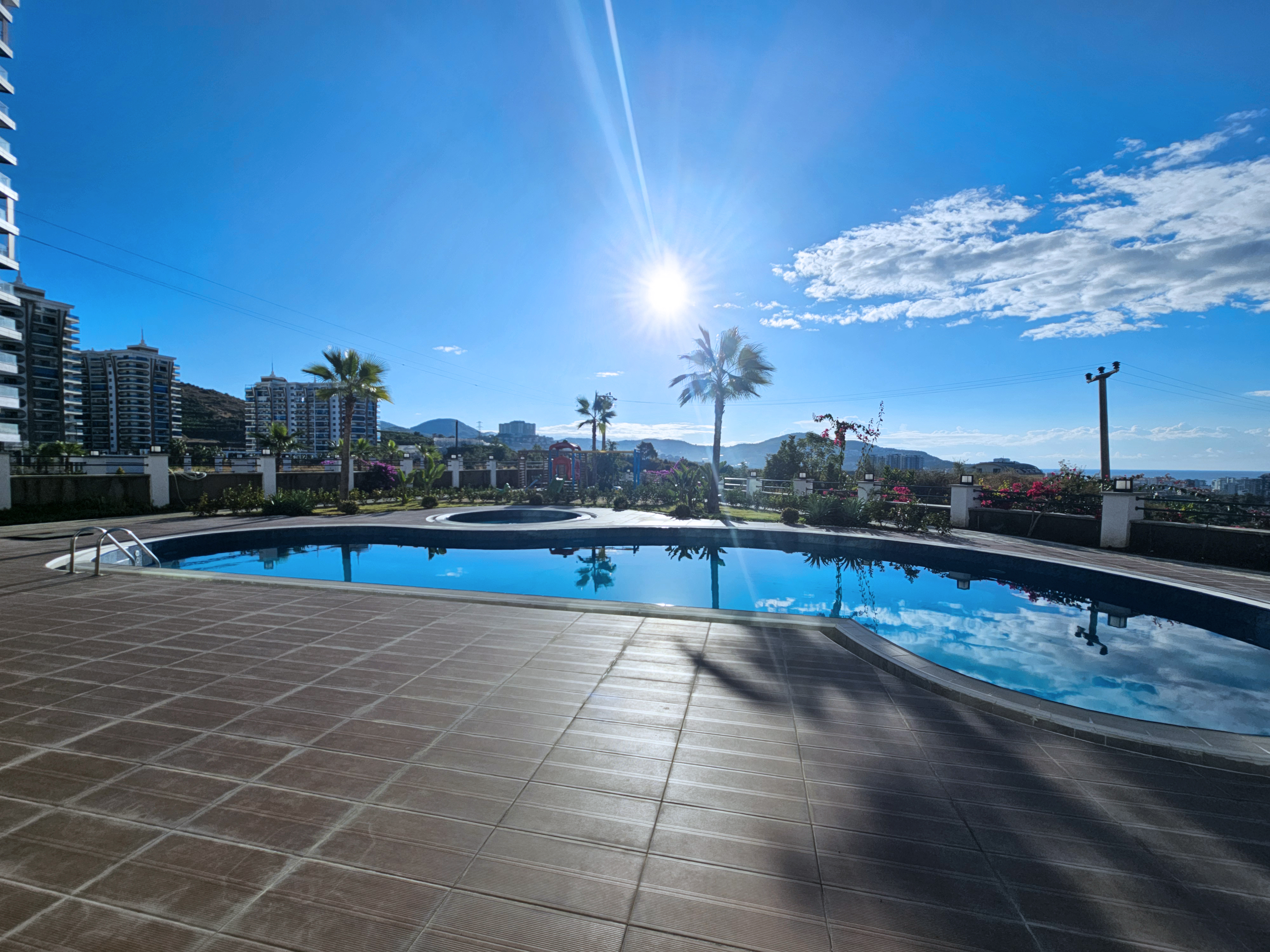 Mahutlar'da deniz manzaralı konut kompleksi!