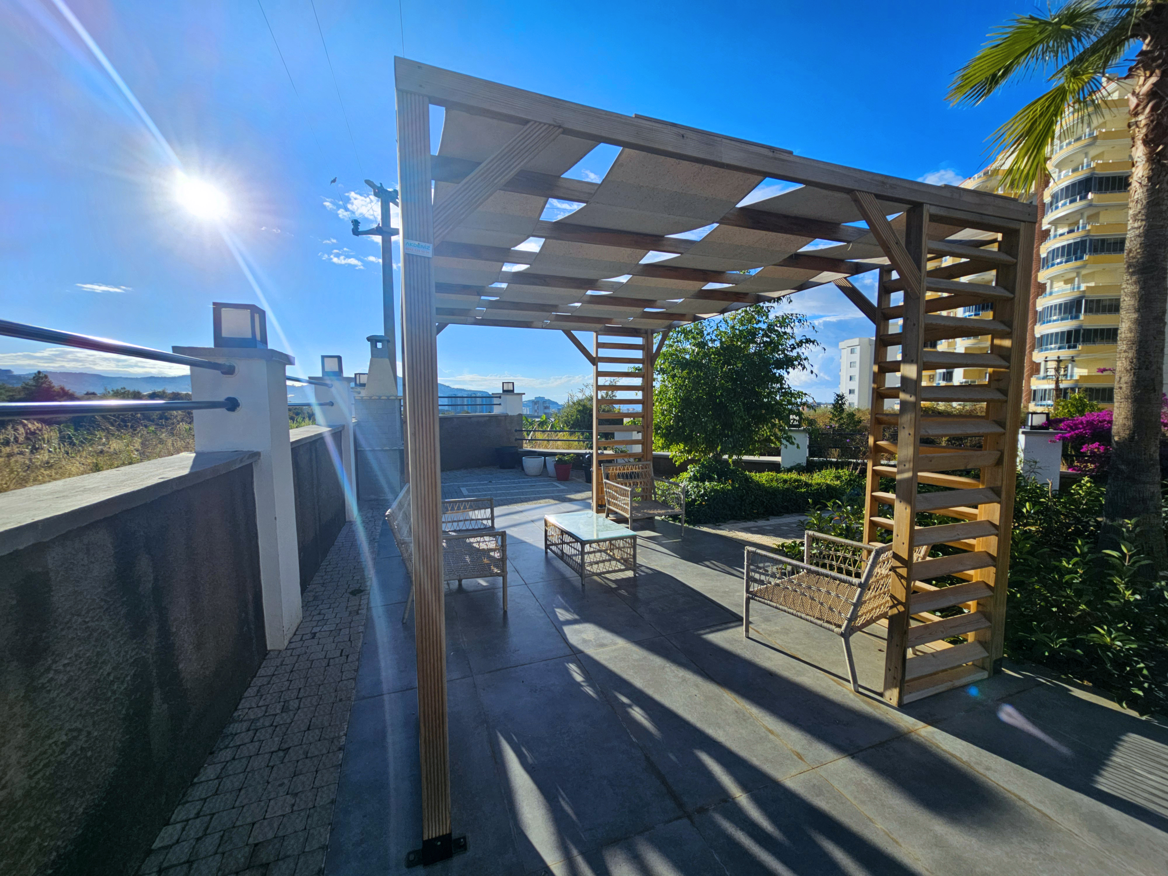 Mahutlar'da deniz manzaralı konut kompleksi!