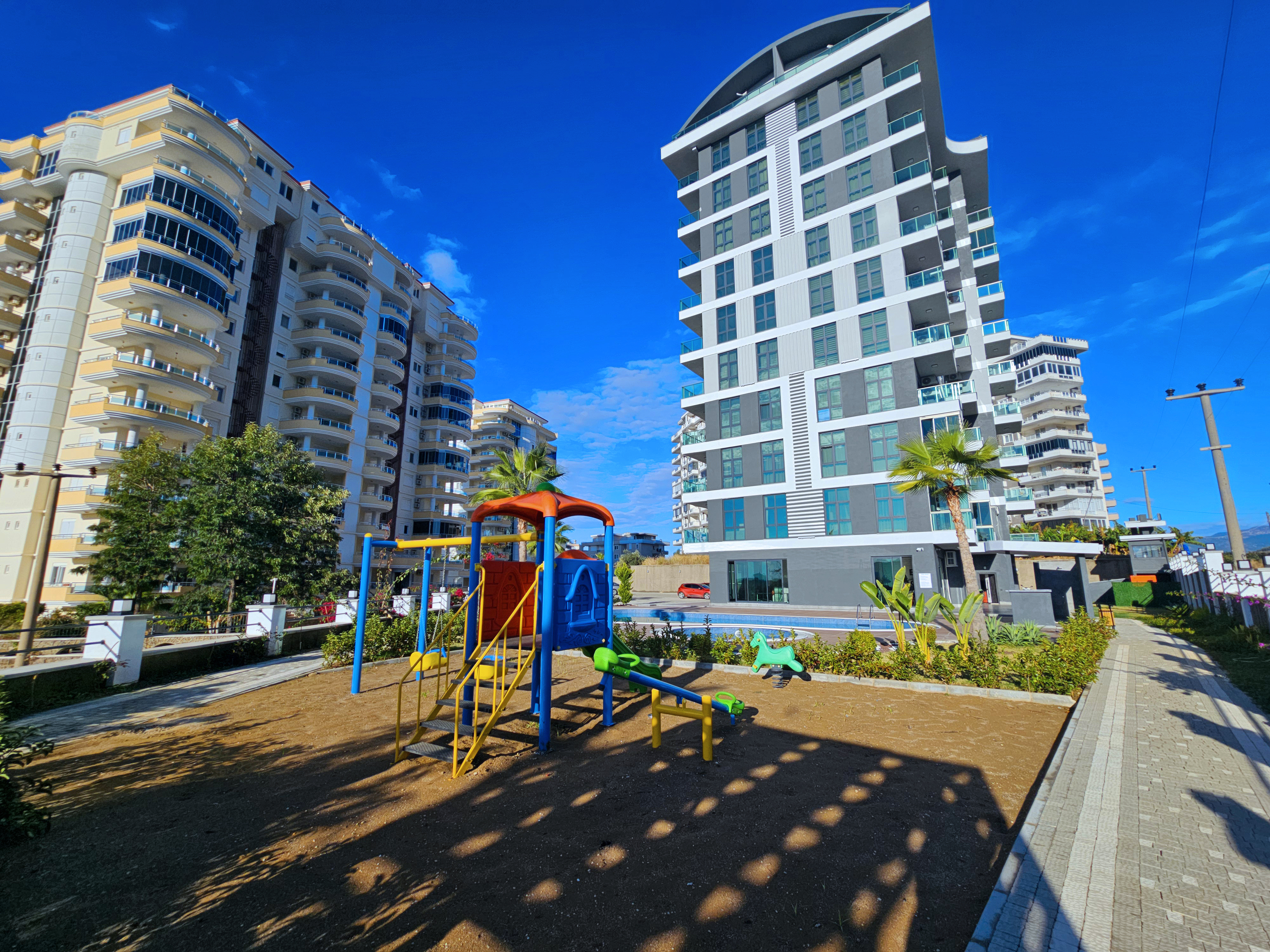 Mahutlar'da deniz manzaralı konut kompleksi!