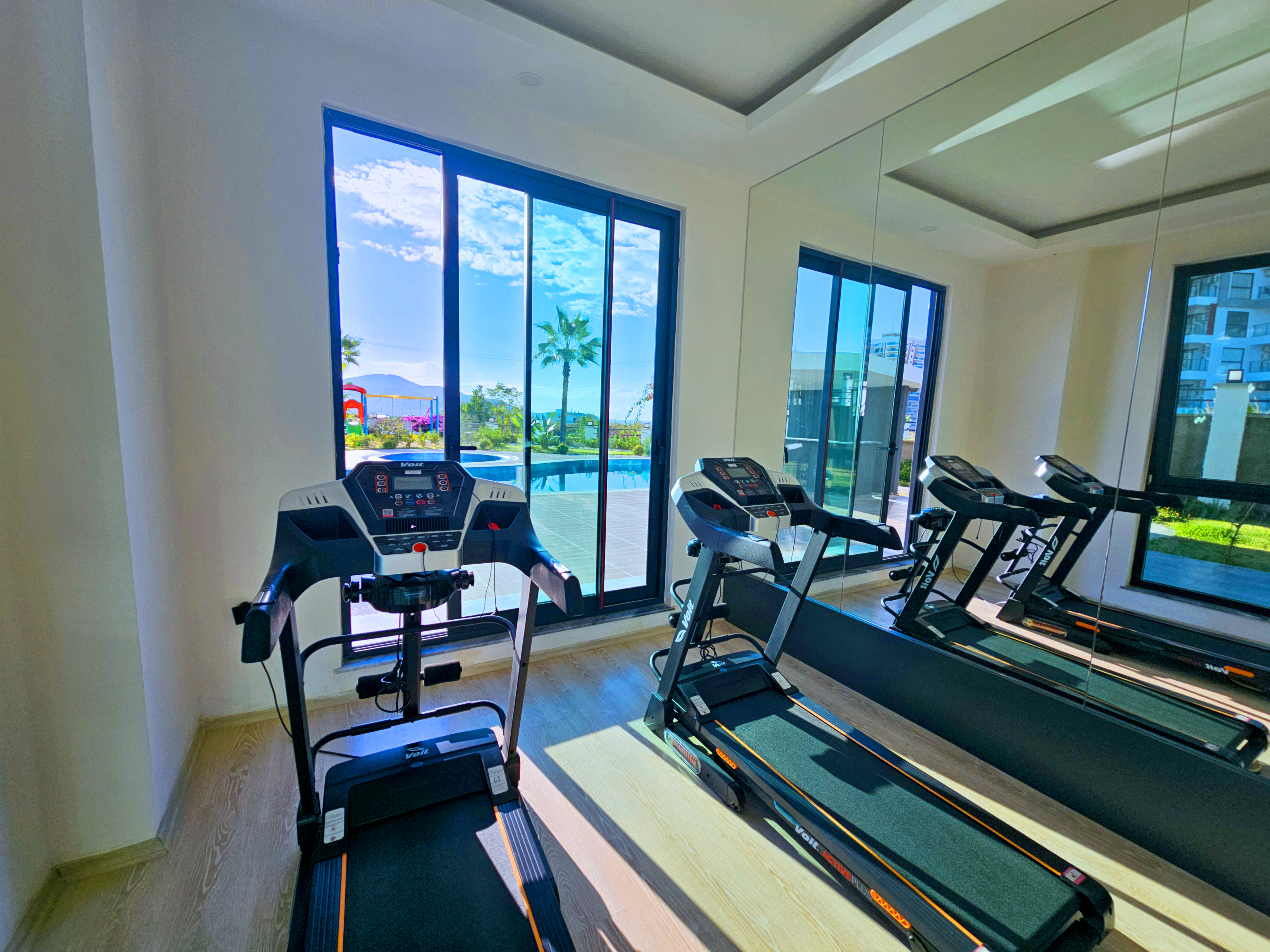 Mahutlar'da deniz manzaralı konut kompleksi!