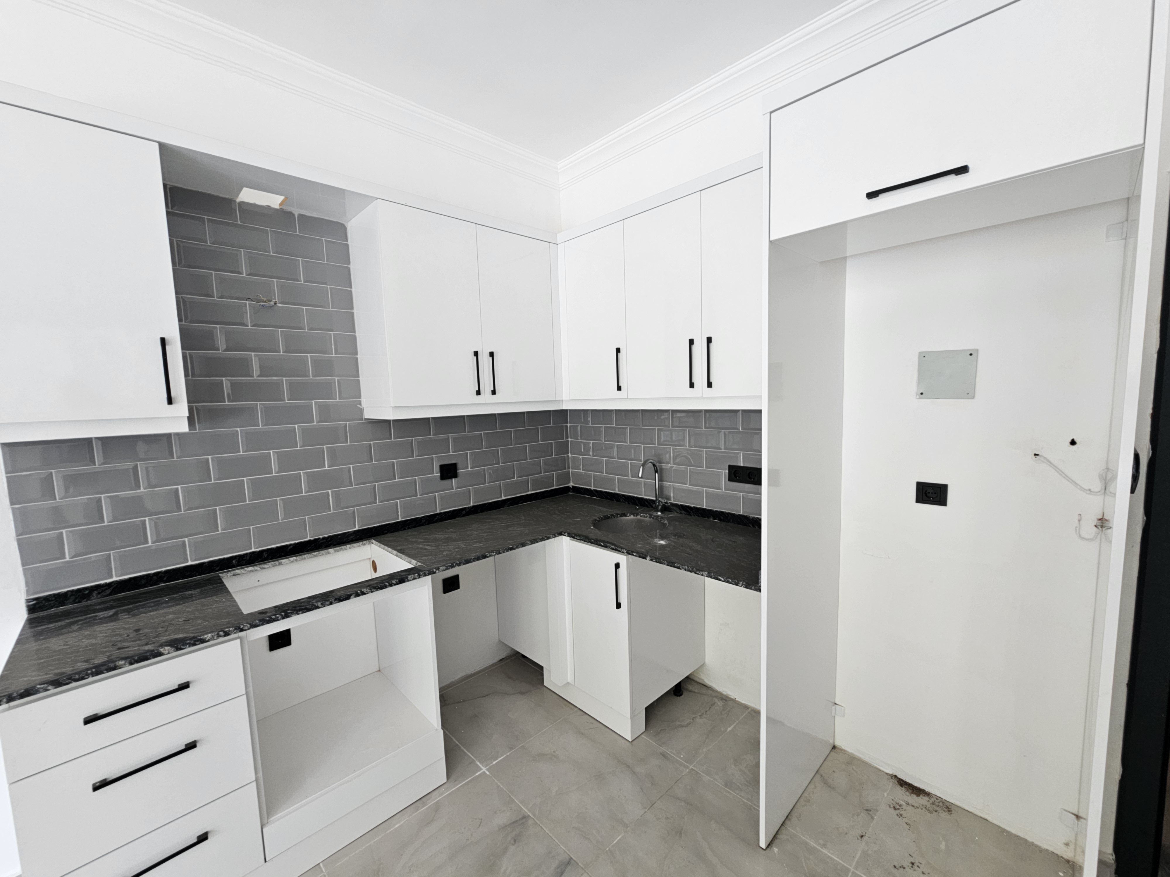 (1+1) - Aqua Residence