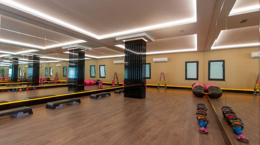 مجموعه مسکونی چندمنظوره در محموتلار