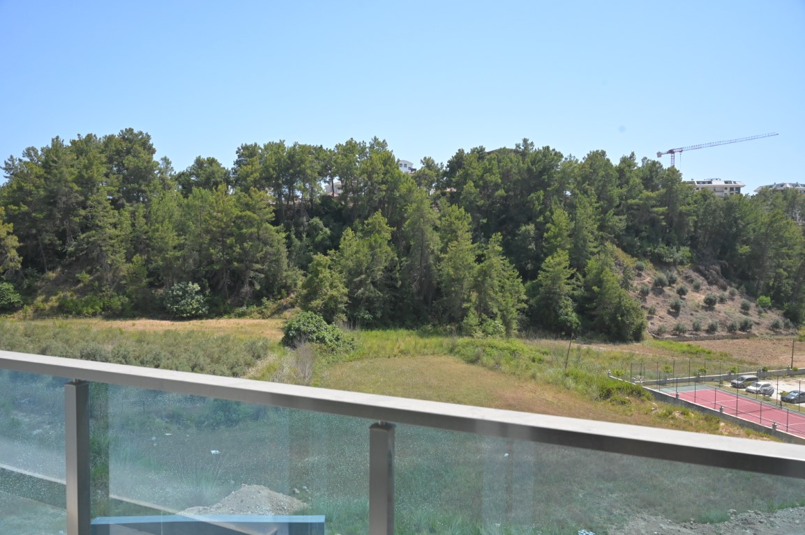 (1+1) - Aqua Residence