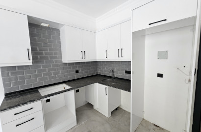 (1+1) - Aqua Residence