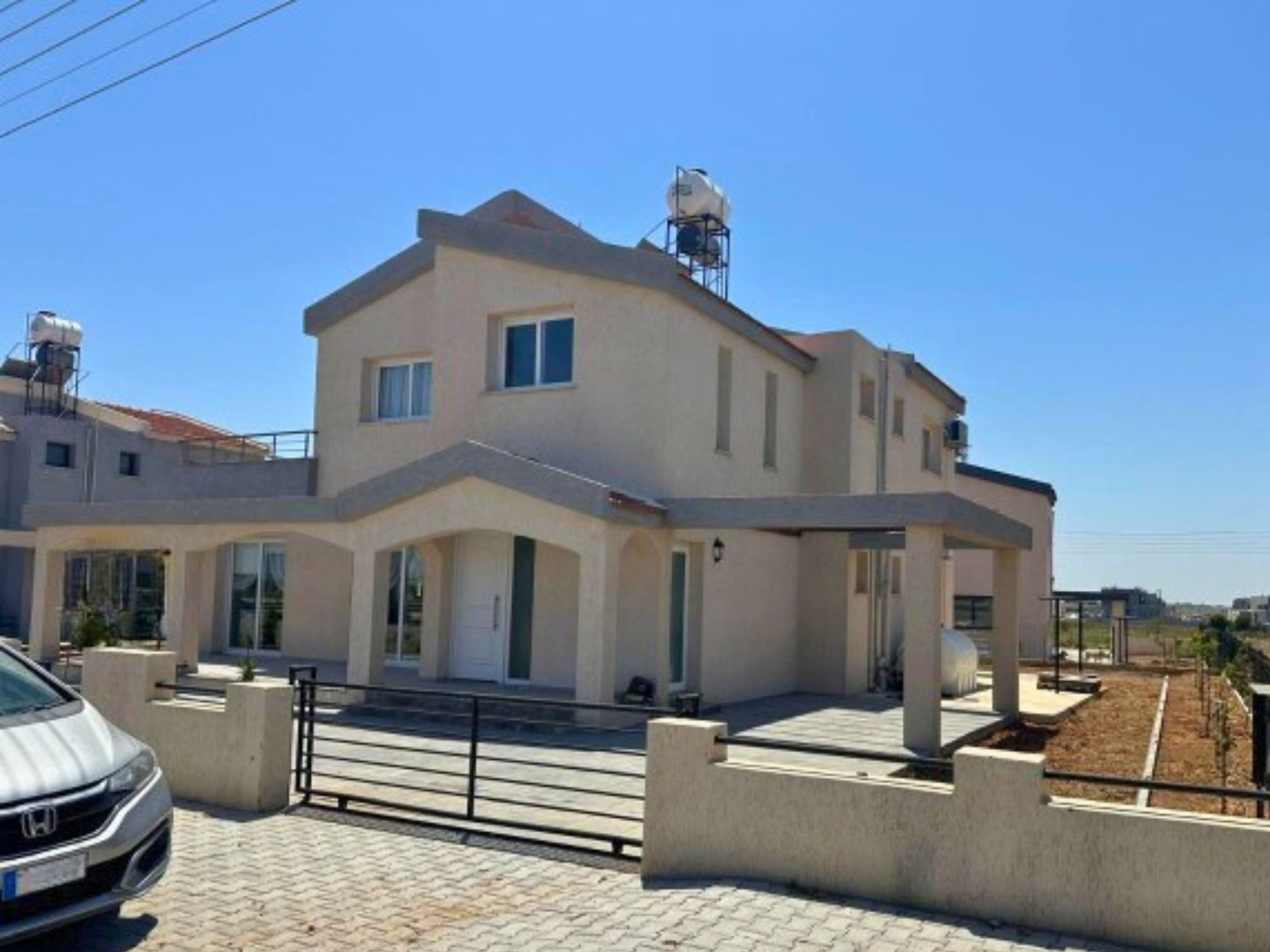 Kuzey Kıbrıs'ta 4+1 Lüks Villa - Denize 500 m, Yeni Boğaziçi