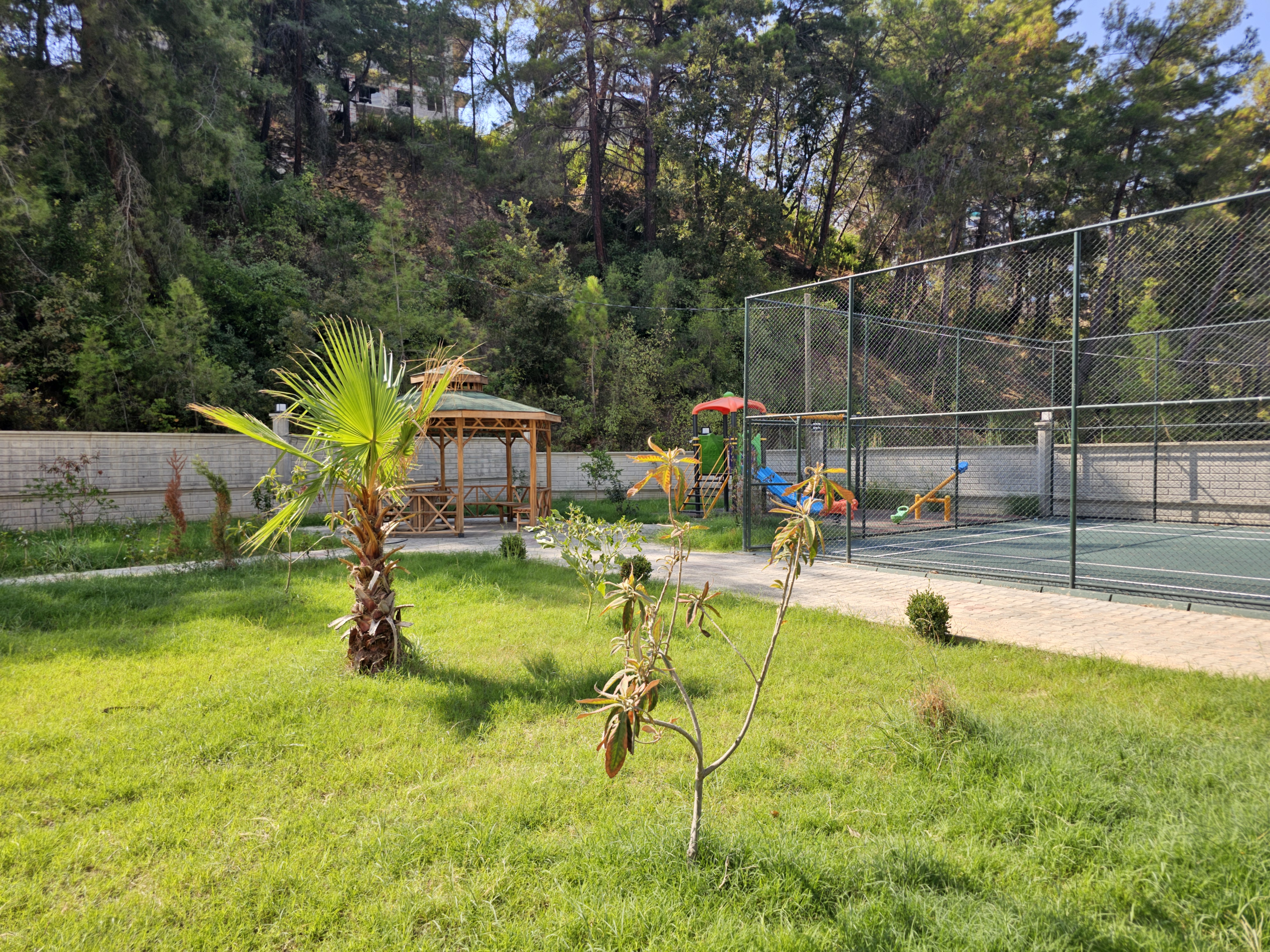 Avsallar'da Aqua Blue Konut Projesi - Denize 950 m Mesafede - 1+1 - 2+1 - Penthouse
