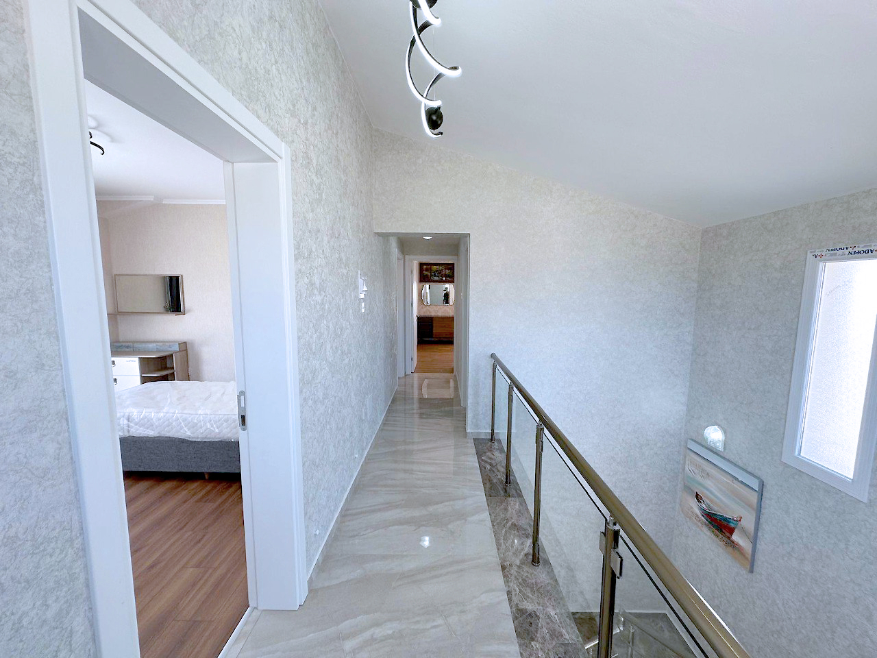 Kuzey Kıbrıs'ta 4+1 Lüks Villa - Denize 500 m, Yeni Boğaziçi