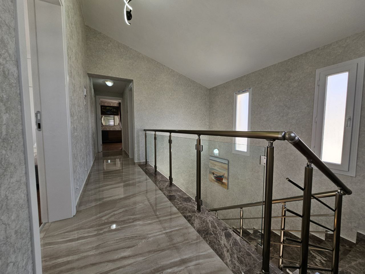 Kuzey Kıbrıs'ta 4+1 Lüks Villa - Denize 500 m, Yeni Boğaziçi