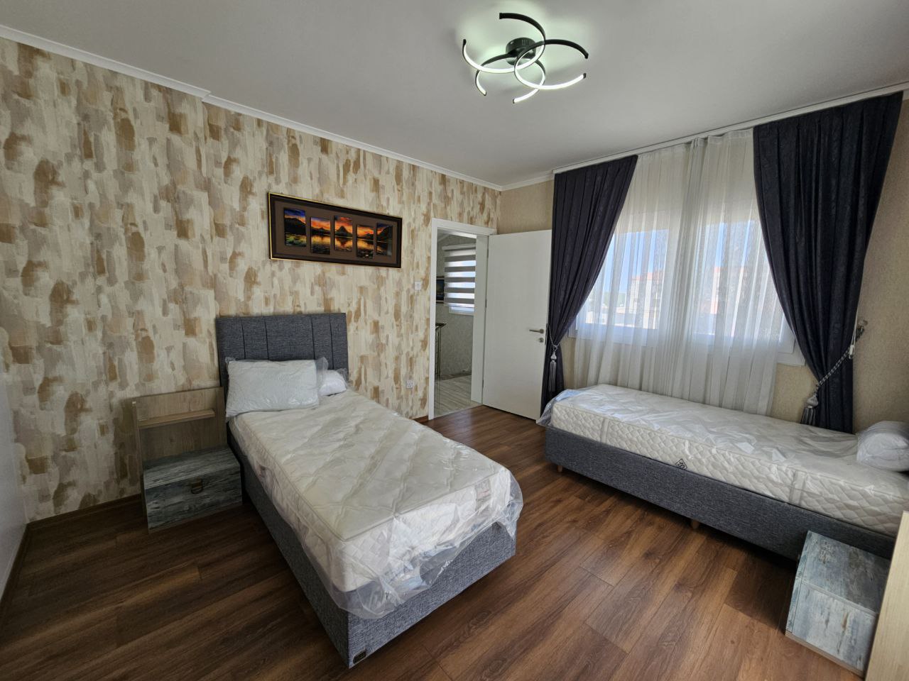 Kuzey Kıbrıs'ta 4+1 Lüks Villa - Denize 500 m, Yeni Boğaziçi