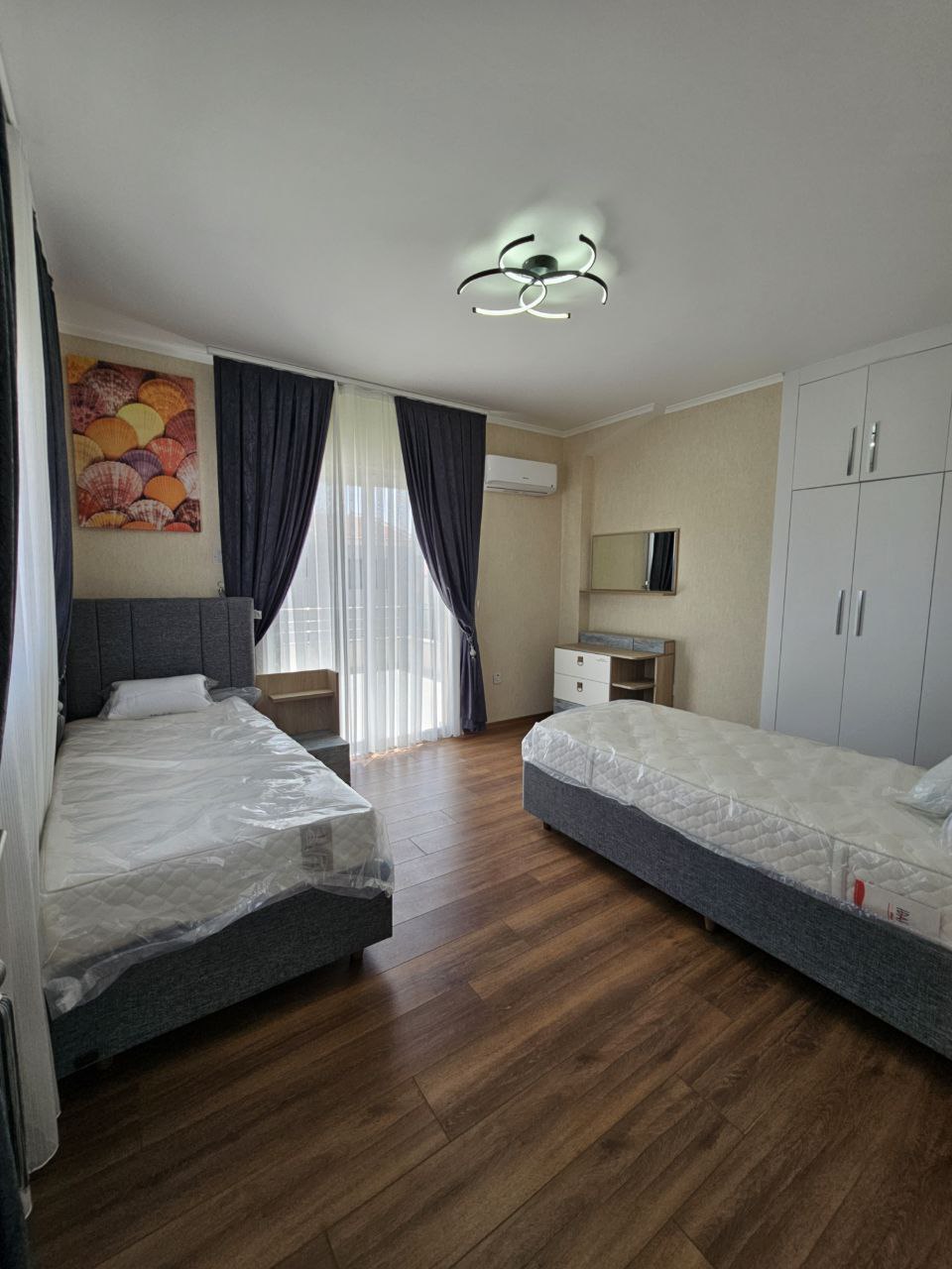 Kuzey Kıbrıs'ta 4+1 Lüks Villa - Denize 500 m, Yeni Boğaziçi