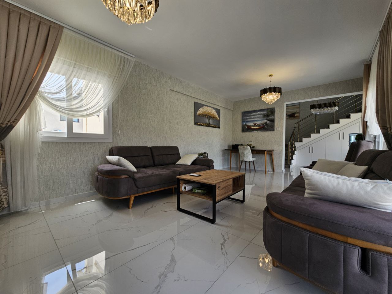 Kuzey Kıbrıs'ta 4+1 Lüks Villa - Denize 500 m, Yeni Boğaziçi