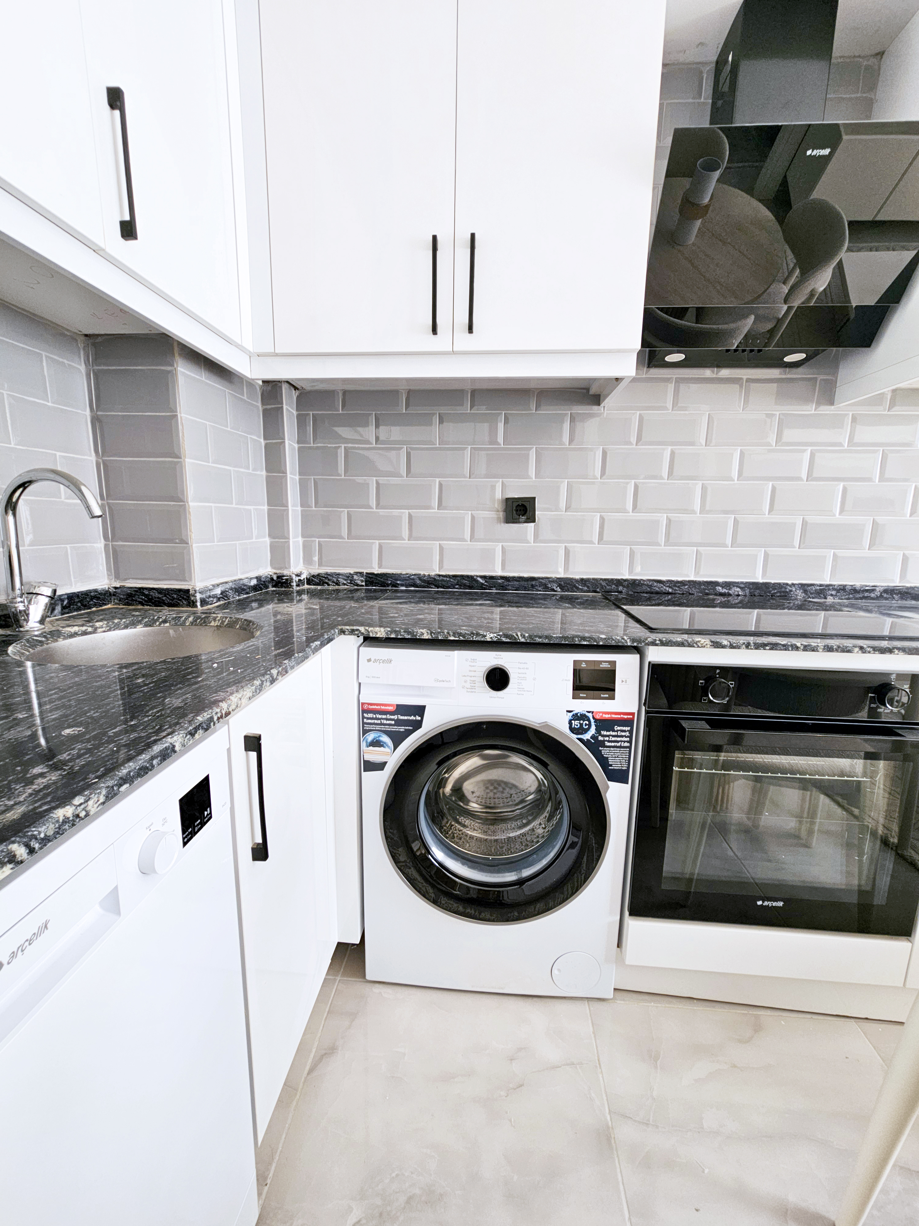 KIRA (1+1) - AVSALLAR