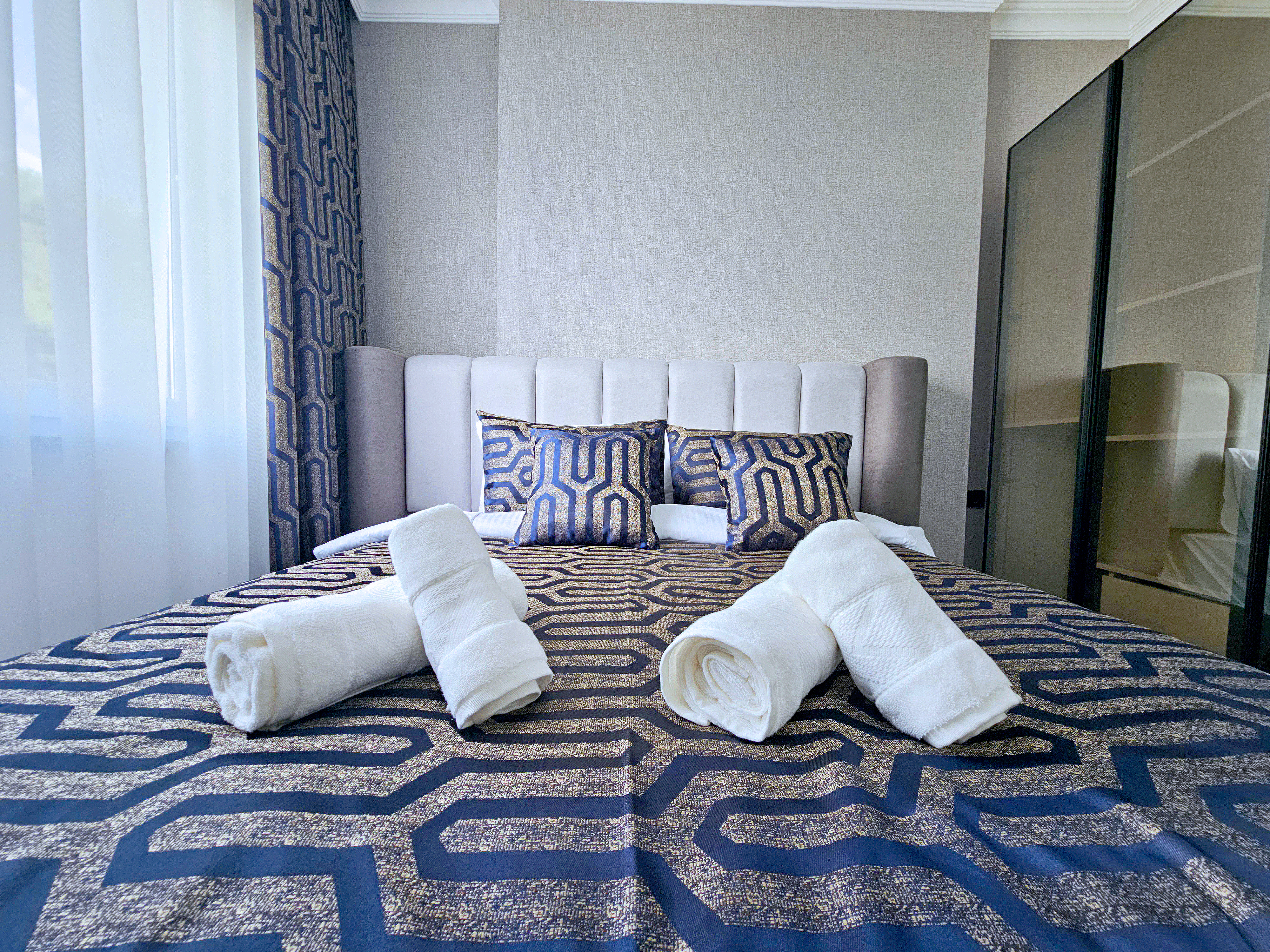 KIRA (1+1) - AVSALLAR