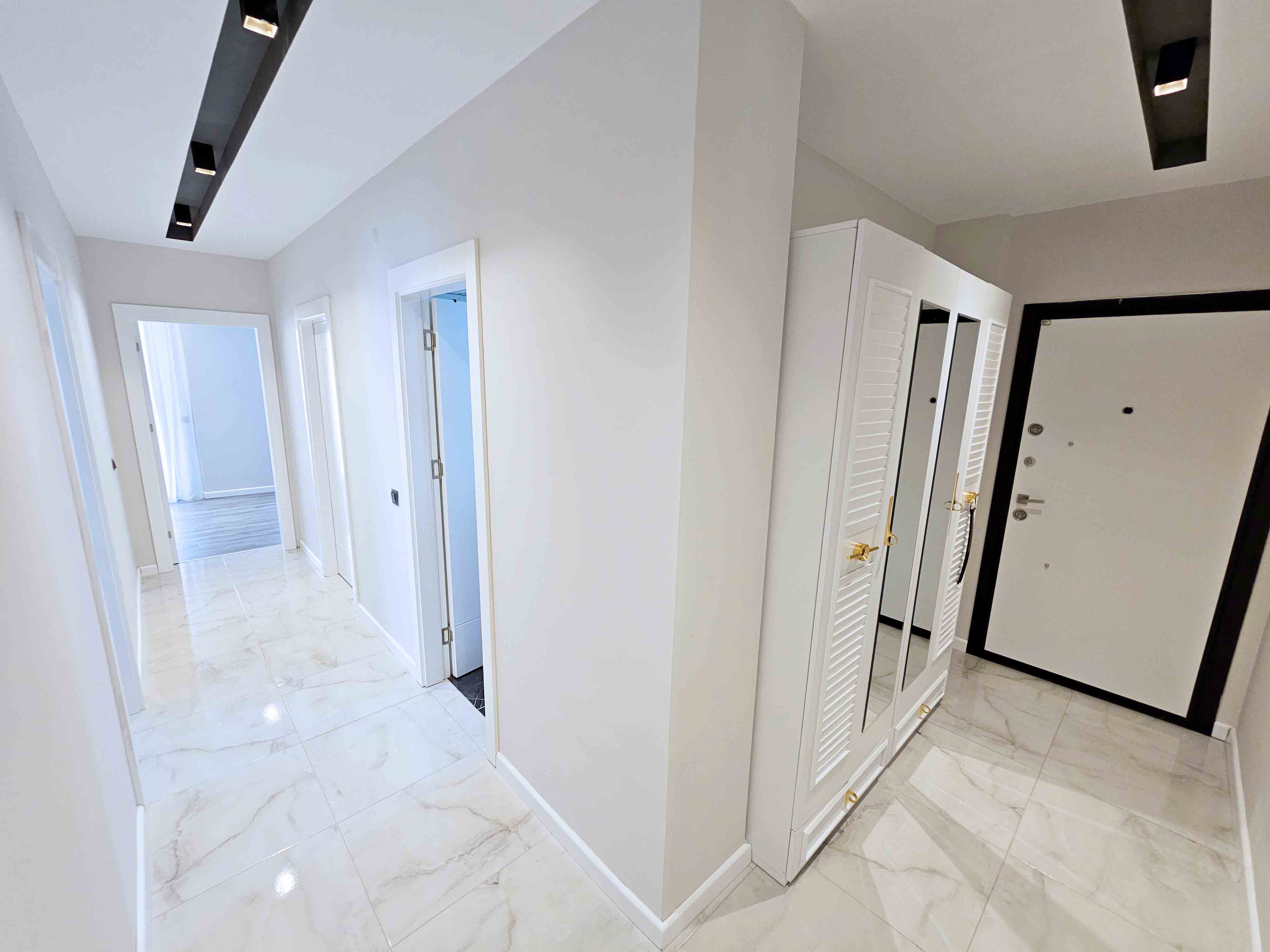 Apartments with 3 rooms (3+1) - Oba